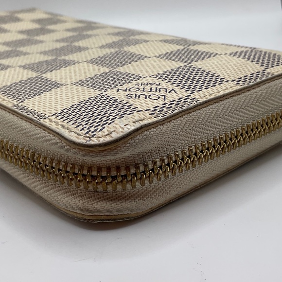 Authentic Louis Vuitton Damier Azur Wallet - Picture 5 of 13